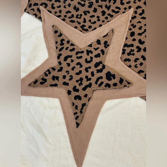 NWT BiBi Star Patched Front Thermal Knit
Color Block Top with Leopard Print Star - Picture 7 of 7